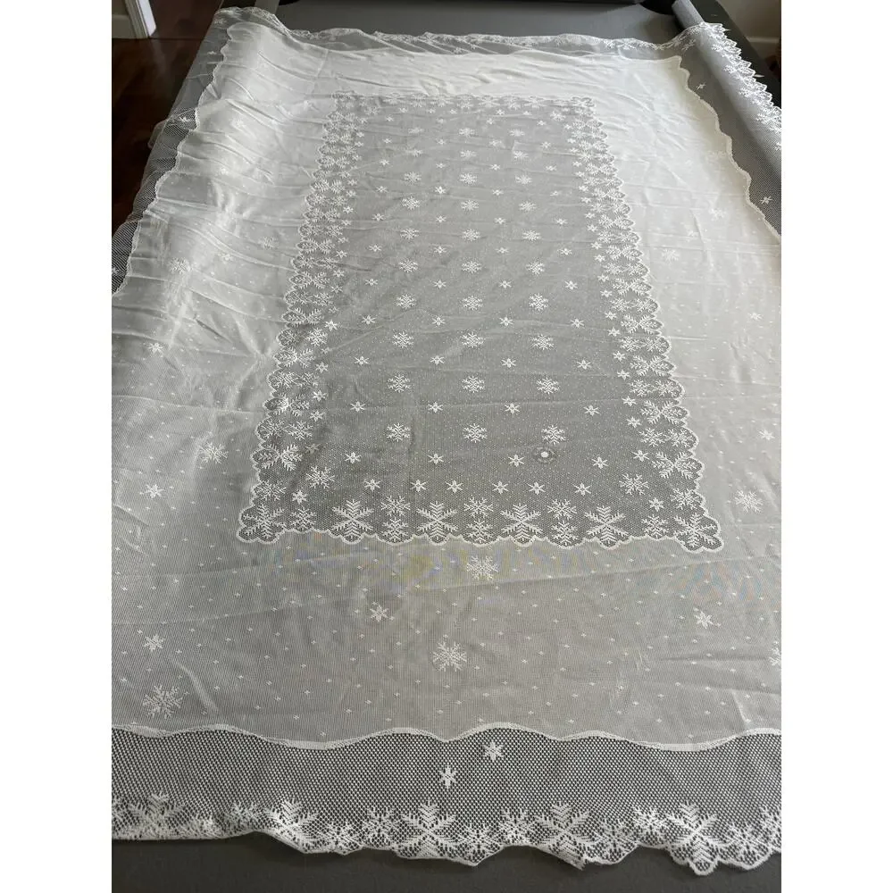 Vintage Christmas Snowflake Lace Tablecloth White Holiday Winter Decor 60x52